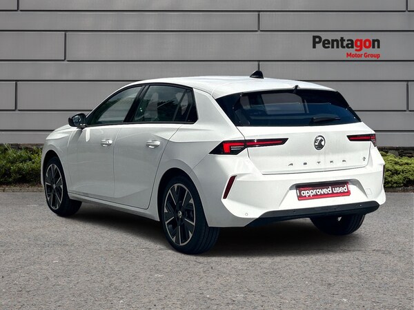 Used Vauxhall Astra 2024 for sale - 71718109: Photo 2