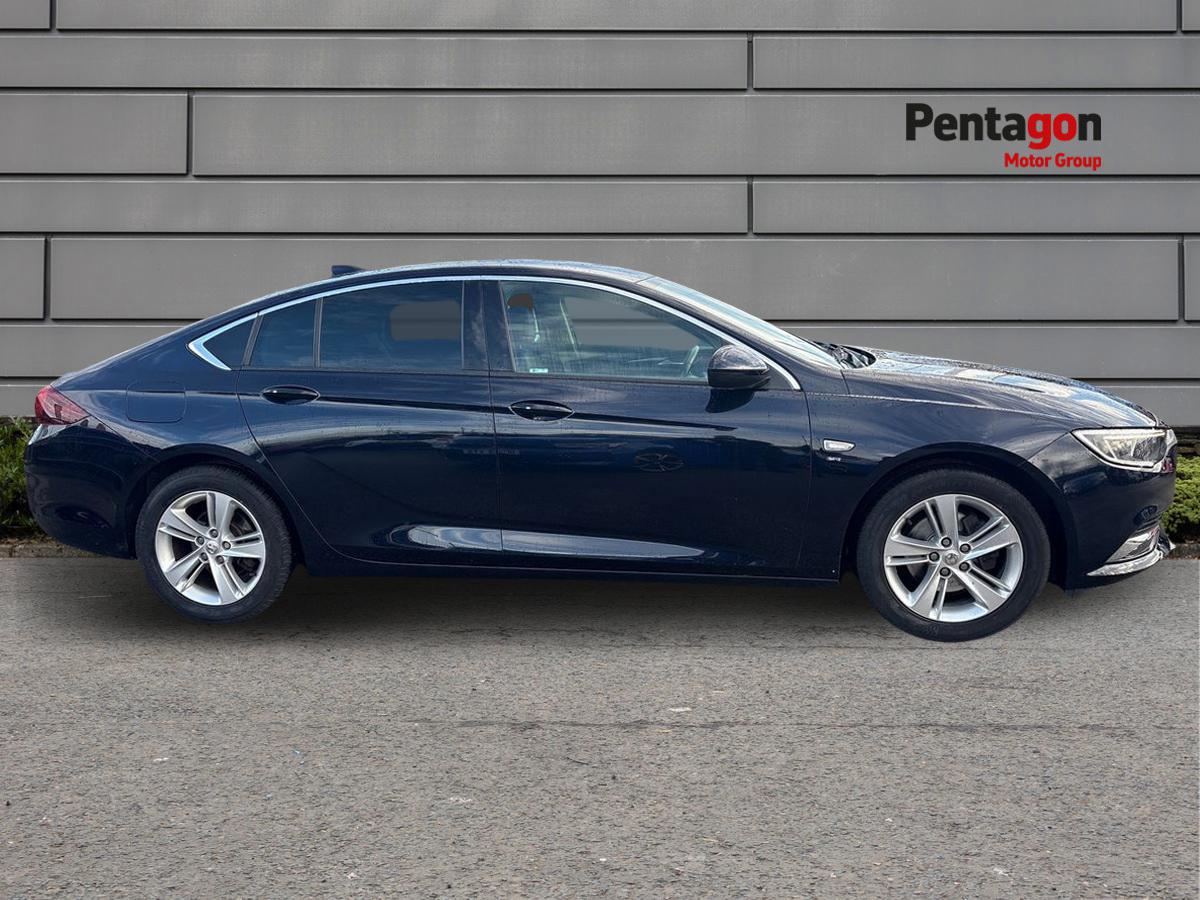 Used Vauxhall Insignia 2017 for sale - 76705312: Photo 13
