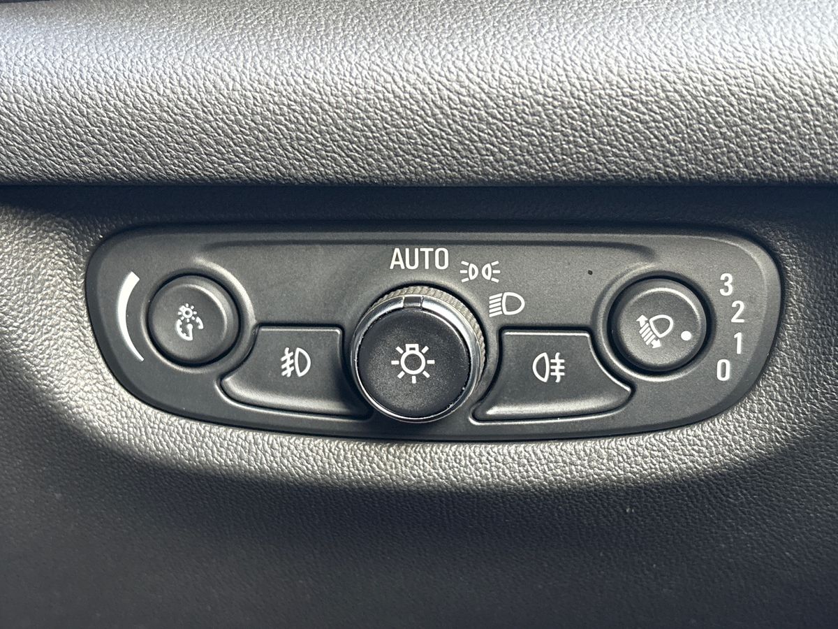 Used Vauxhall Insignia 2017 for sale - 76705312: Photo 27