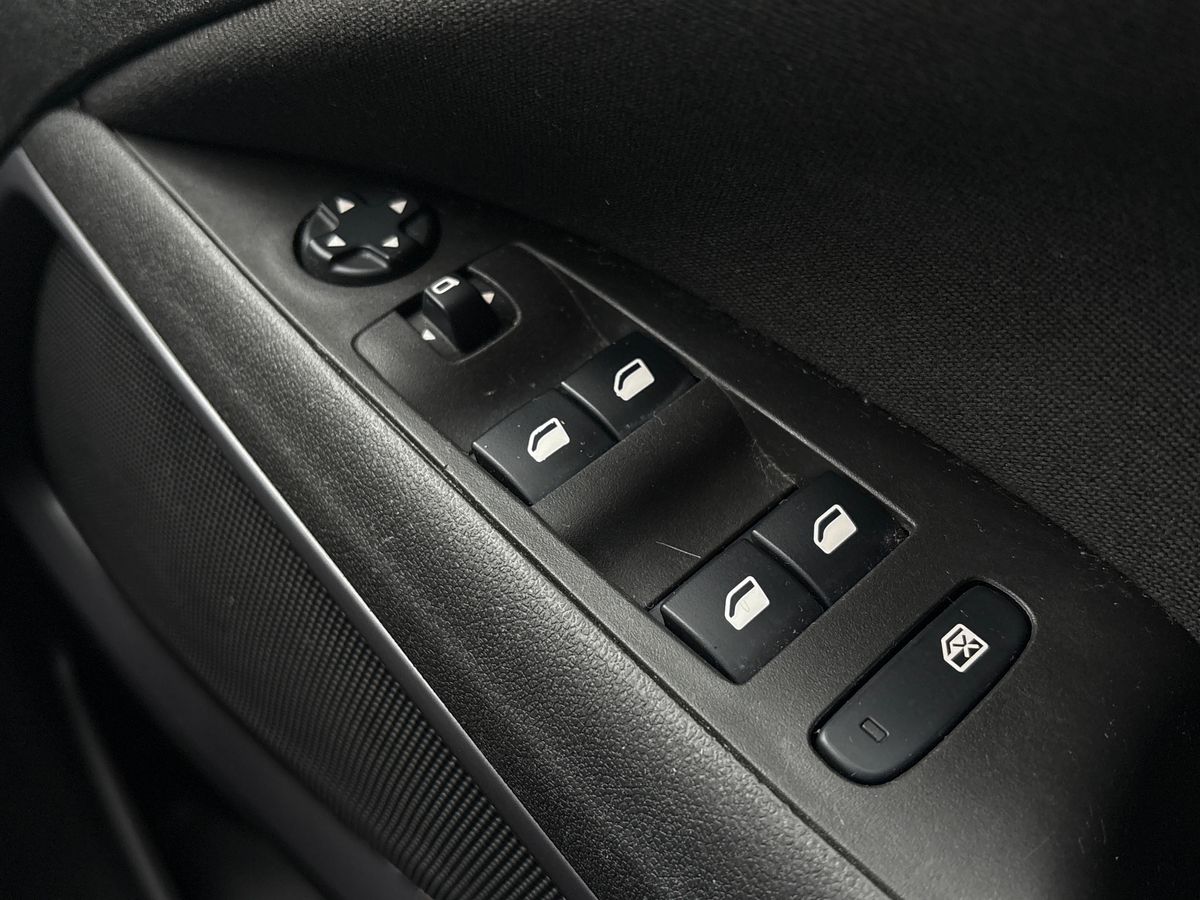 Used Vauxhall Crossland 2021 for sale - 76401537: Photo 29