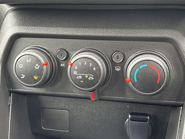 Used Dacia Sandero Stepway 2024 for sale - 76148741: Photo 27