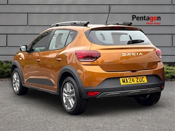 Used Dacia Sandero Stepway 2024 for sale - 76148741: Photo 2