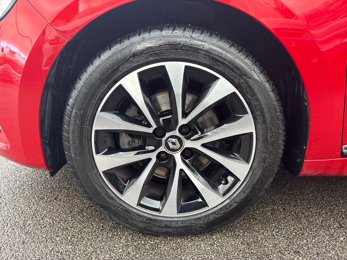 Used Renault Clio 2021 for sale - 76627690: Photo 17