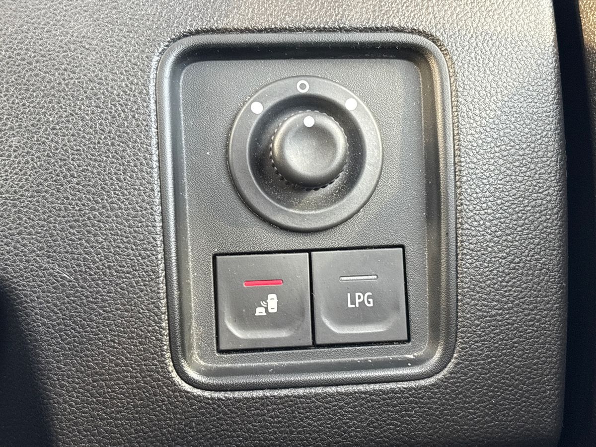 Used Dacia Duster 2023 for sale - 76627689: Photo 24