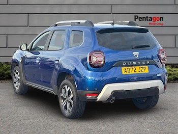 Used Dacia Duster 2023 for sale - 76627689: Photo