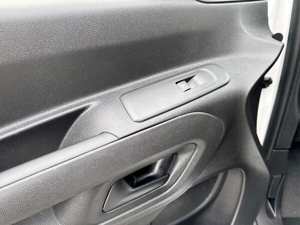 Used Peugeot Partner 2019 for sale - 76009440: Photo 28