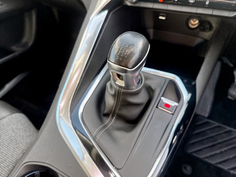 Used Peugeot 3008 2020 for sale - 77022713: Photo 31