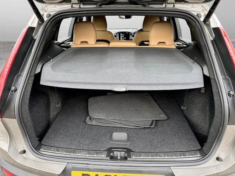 Used Volvo XC40 2021 for sale - 76329374: Photo 30