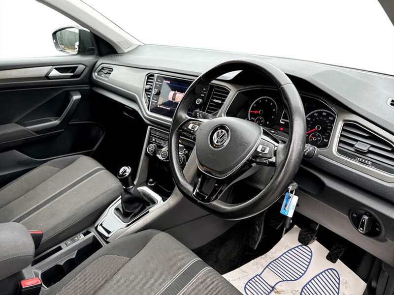 Used Volkswagen T-Roc 2020 for sale - 77100131: Photo 29
