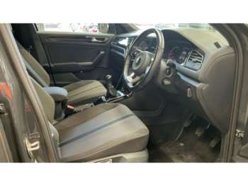 Used Volkswagen T-Roc 2021 for sale - 75444930: Photo