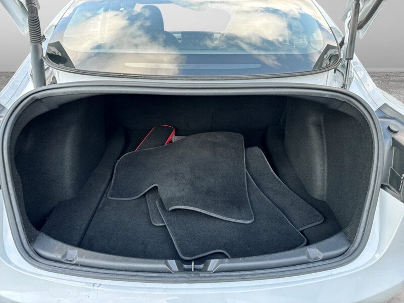 Used Tesla Model 3 2021 for sale - 77577923: Photo 32