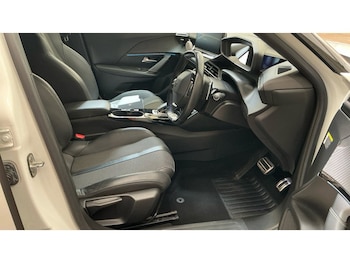Used Peugeot 2008 2020 for sale - 79266143: Photo