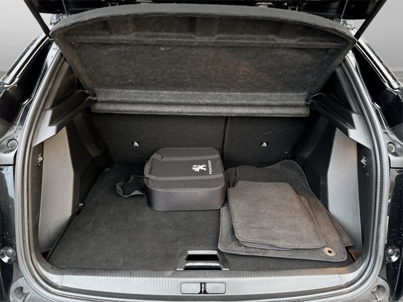 Used Peugeot 2008 2021 for sale - 76918061: Photo 15