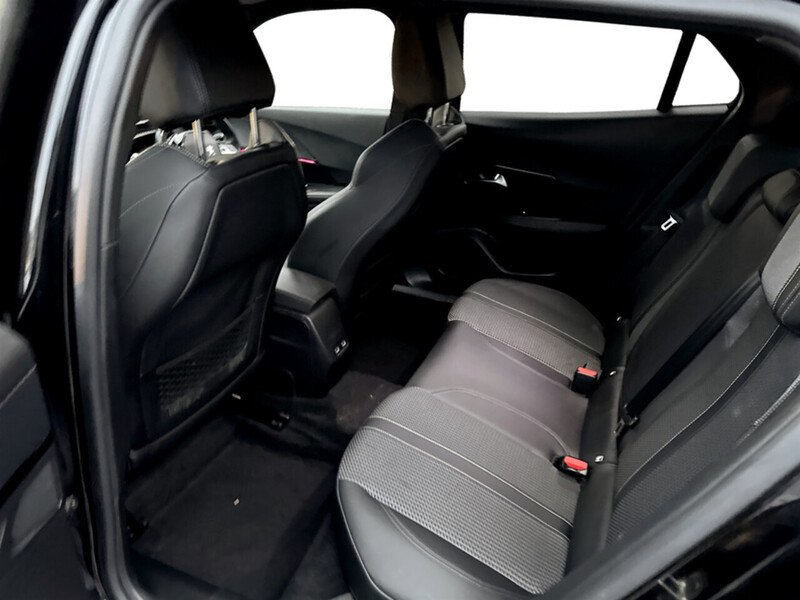 Used Peugeot 2008 2021 for sale - 76918061: Photo 18