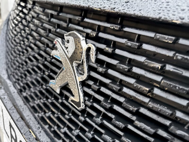 Used Peugeot 2008 2021 for sale - 76918061: Photo 25