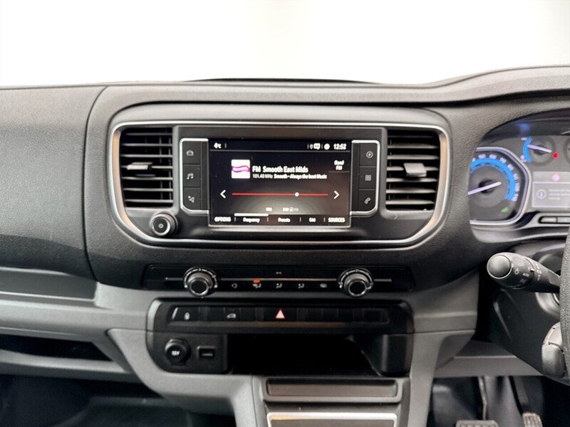 Used Vauxhall Vivaro 2022 for sale - 77622008: Photo 21