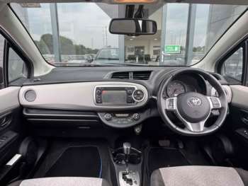Used Toyota Yaris 2012 for sale - 74954499: Photo