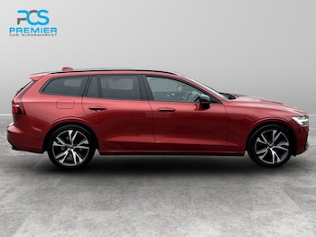 Used Volvo V60 2021 for sale - 76320161: Photo