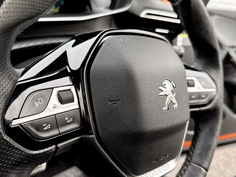 Used Peugeot E-2008 2021 for sale - 77370265: Photo 39