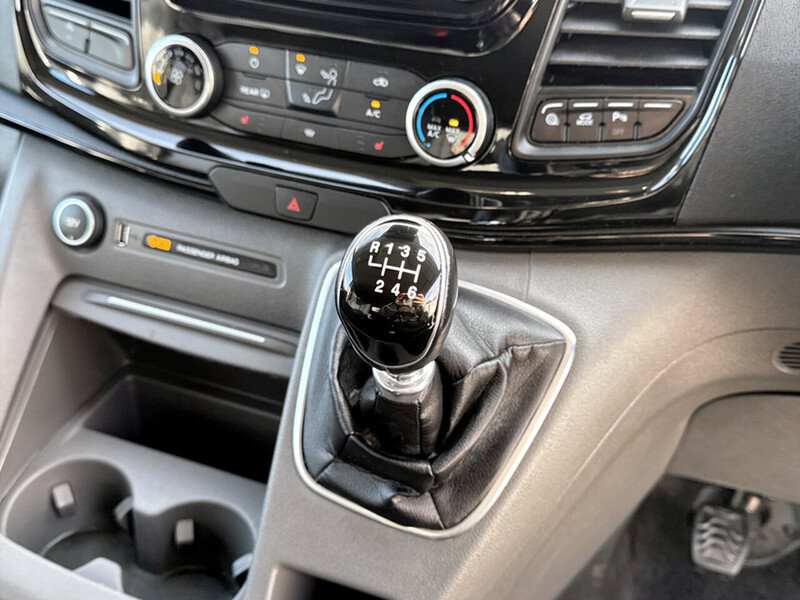 Used Ford Tourneo Custom 2020 for sale - 78201320: Photo 17