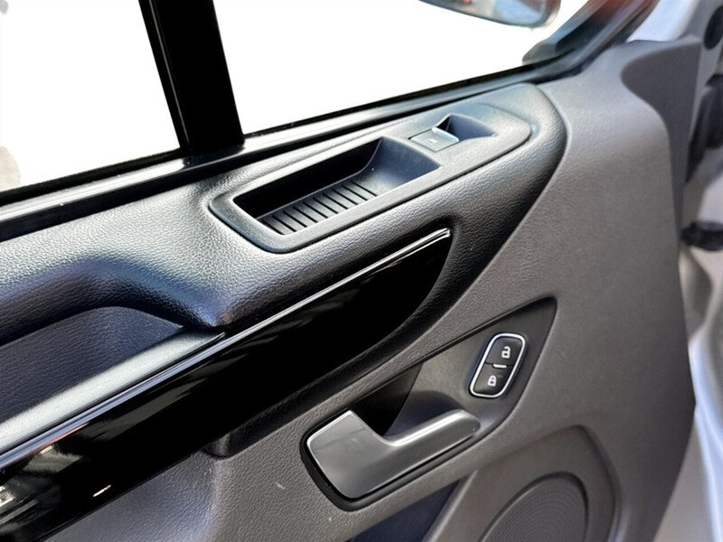 Used Ford Tourneo Custom 2020 for sale - 78201320: Photo 33