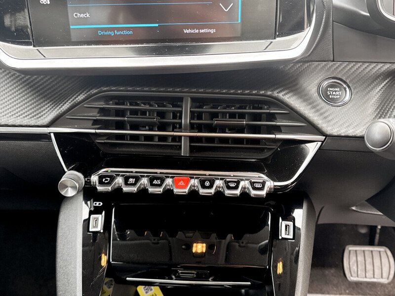 Used Peugeot E-208 2022 for sale - 77981699: Photo 22