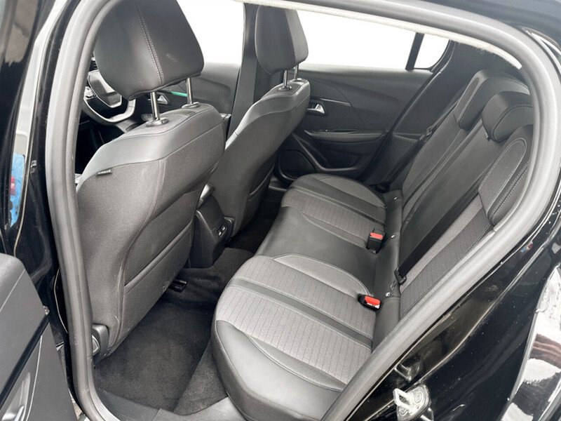 Used Peugeot E-208 2022 for sale - 77981699: Photo 28