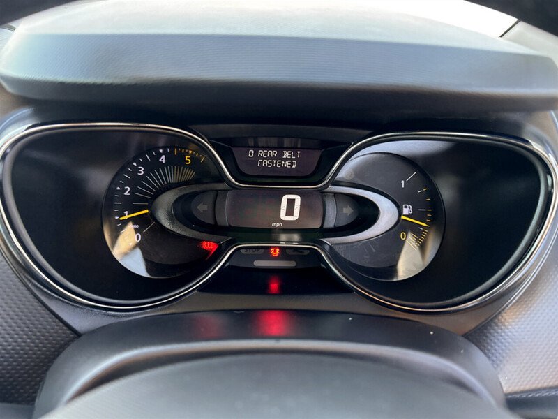 Used Renault Captur 2015 for sale - 76877289: Photo 15