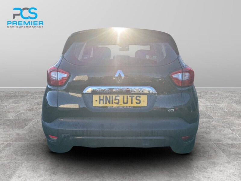 Used Renault Captur 2015 for sale - 76877289: Photo 4