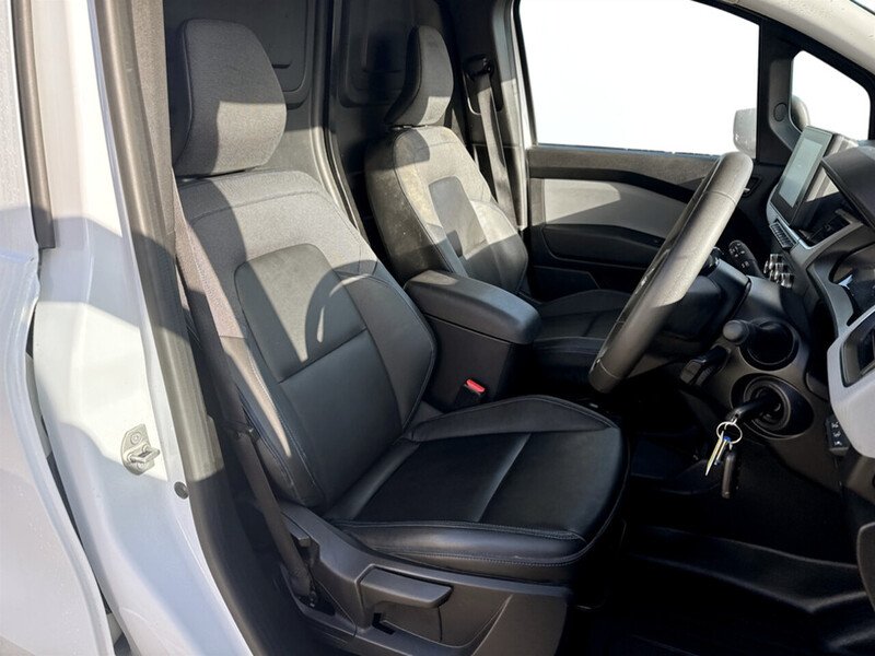 Used Nissan Other 2023 for sale - 77990157: Photo 12