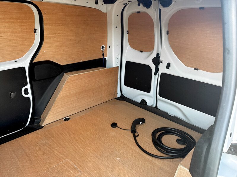 Used Nissan Other 2023 for sale - 77990157: Photo 27