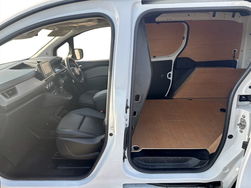 Used Nissan Other 2023 for sale - 77990157: Photo 35