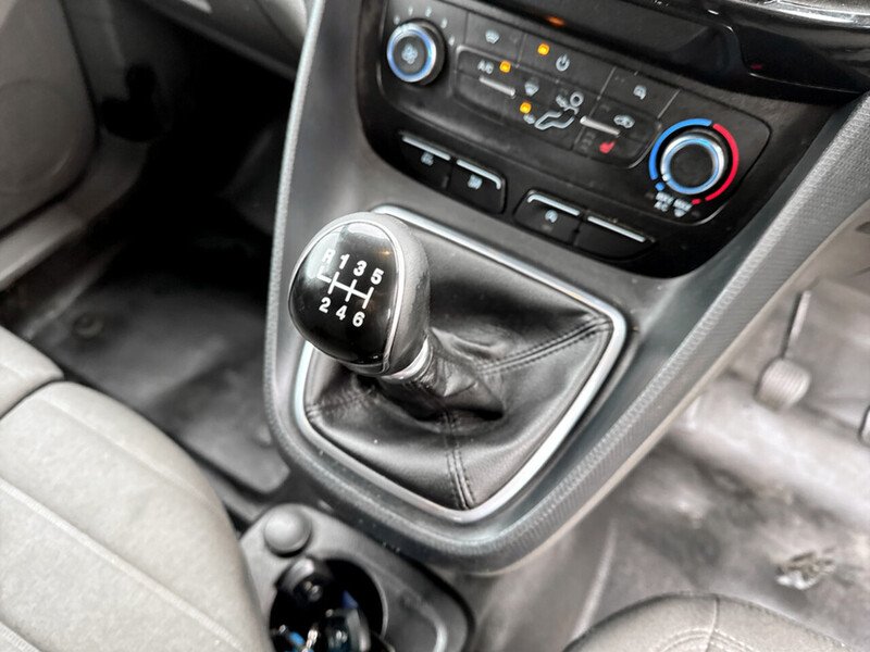 Used Ford Transit Connect 2021 for sale - 76694322: Photo 17