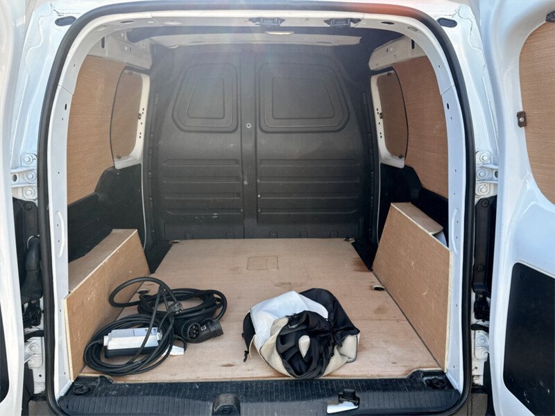 Used Nissan Other 2023 for sale - 78060116: Photo 11