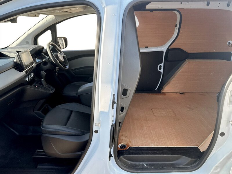 Used Nissan Other 2023 for sale - 78060116: Photo 9