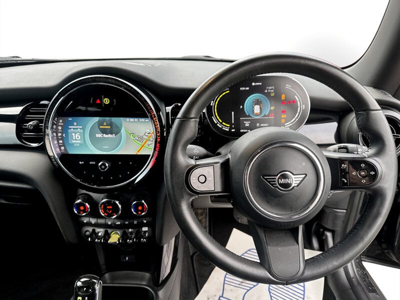 Used MINI Hatch 2023 for sale - 77241778: Photo 8