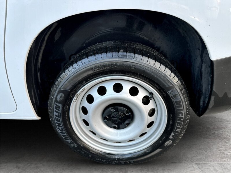 Used Peugeot Partner 2023 for sale - 76673053: Photo 16