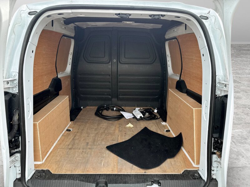 Used Nissan Other 2023 for sale - 77902528: Photo 35