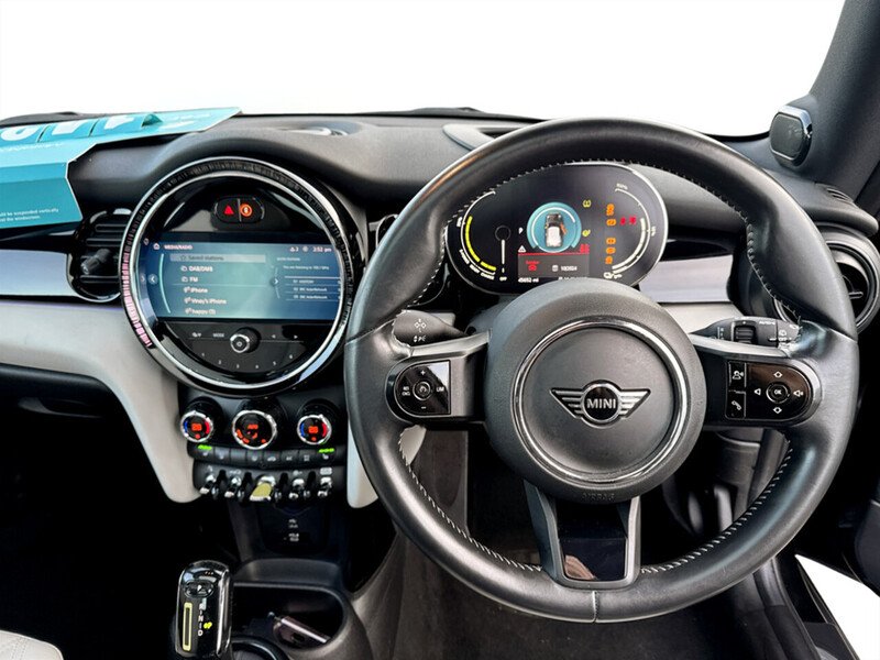 Used MINI Hatch 2021 for sale - 76969742: Photo 8