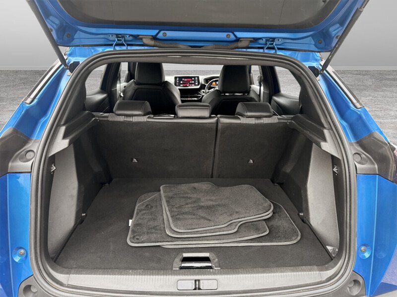 Used Peugeot 2008 2021 for sale - 76016106: Photo 17