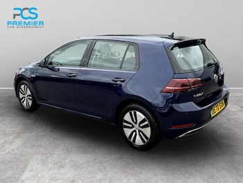 Used Volkswagen Golf 2020 for sale - 78901229: Photo