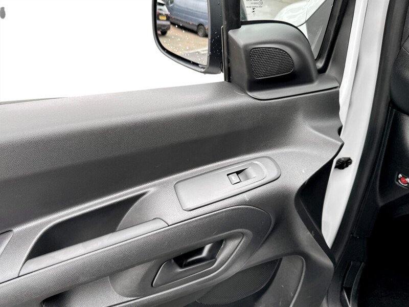 Used Toyota ProAce 2023 for sale - 77003352: Photo 11