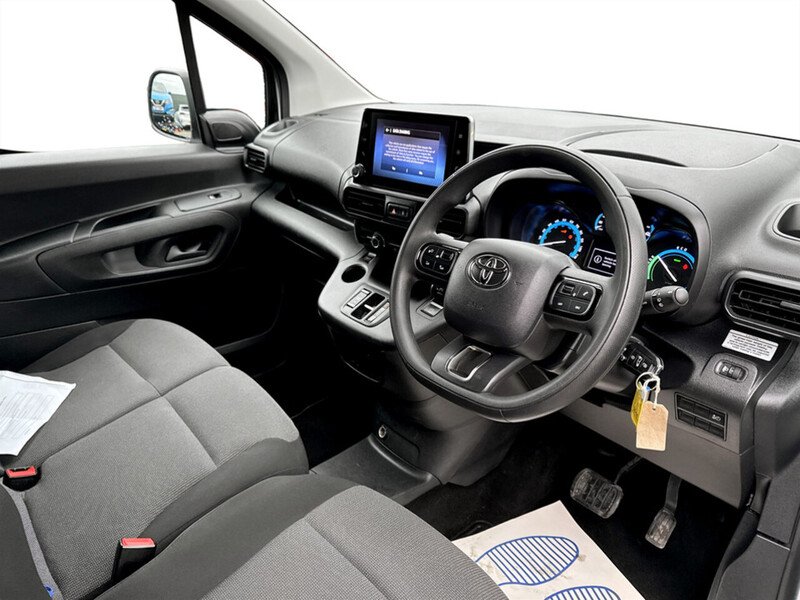 Used Toyota ProAce 2023 for sale - 77003352: Photo 14