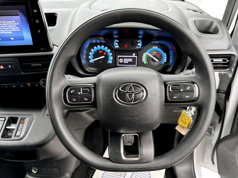 Used Toyota ProAce 2023 for sale - 77003352: Photo 18