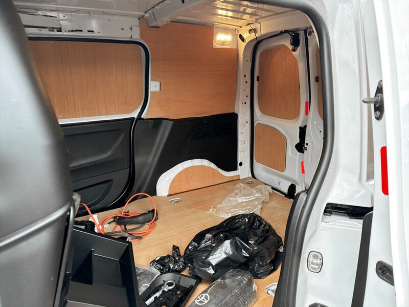 Used Toyota ProAce 2023 for sale - 77003352: Photo 23