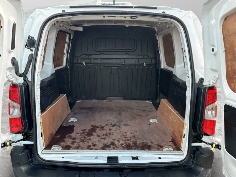 Used Peugeot Partner 2022 for sale - 78060125: Photo 9