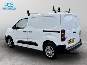 Used Citroen Berlingo 2021 for sale - 76093048: Photo