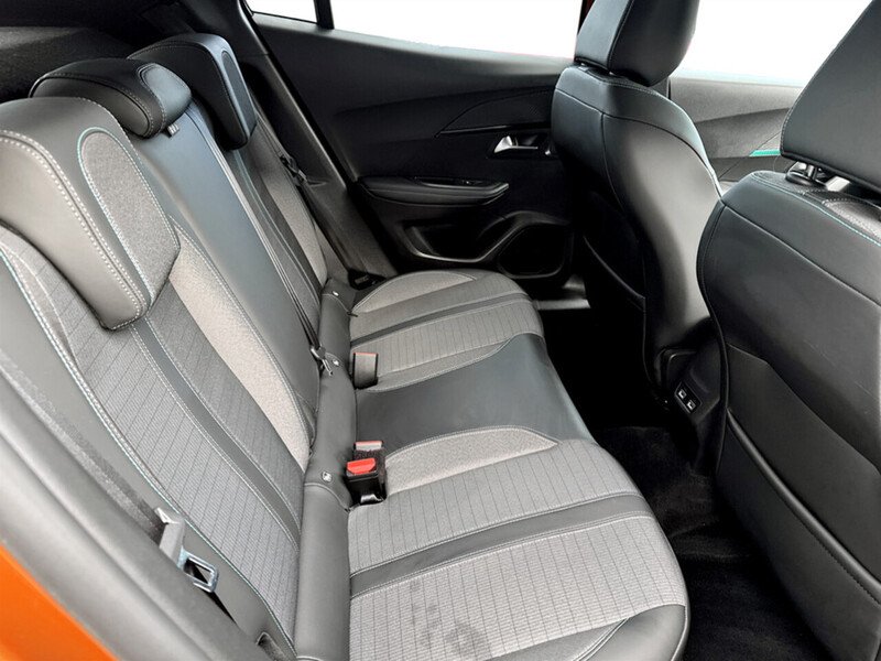 Used Peugeot E-2008 2022 for sale - 77622006: Photo 19