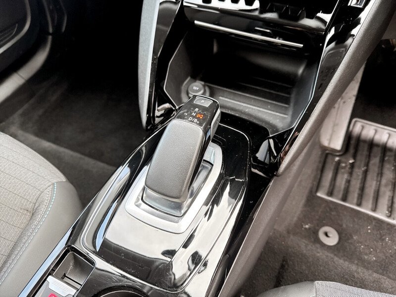 Used Peugeot E-2008 2022 for sale - 77622006: Photo 25