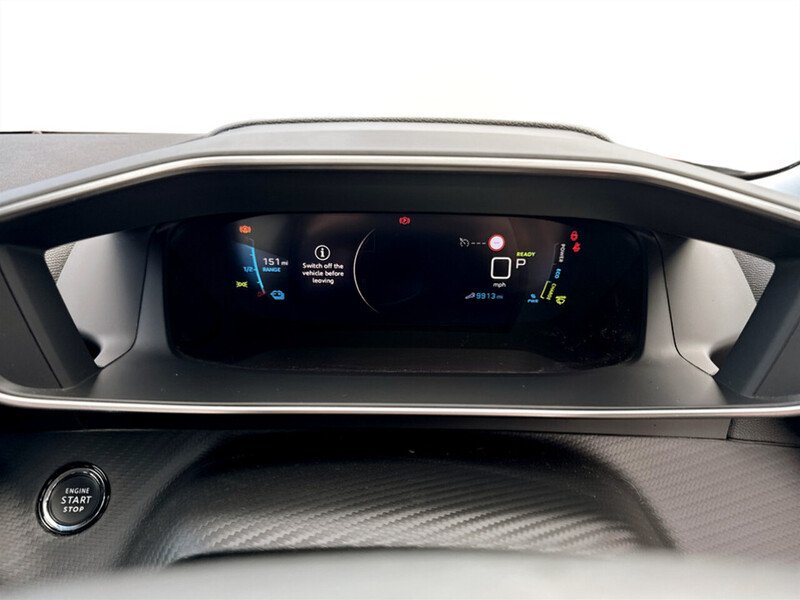 Used Peugeot E-2008 2022 for sale - 77622006: Photo 31